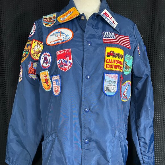 OOAK Men’s Vintage Nylon Travel Themed Windbreaker Blue 38 Patches Size Small - Picture 1 of 15
